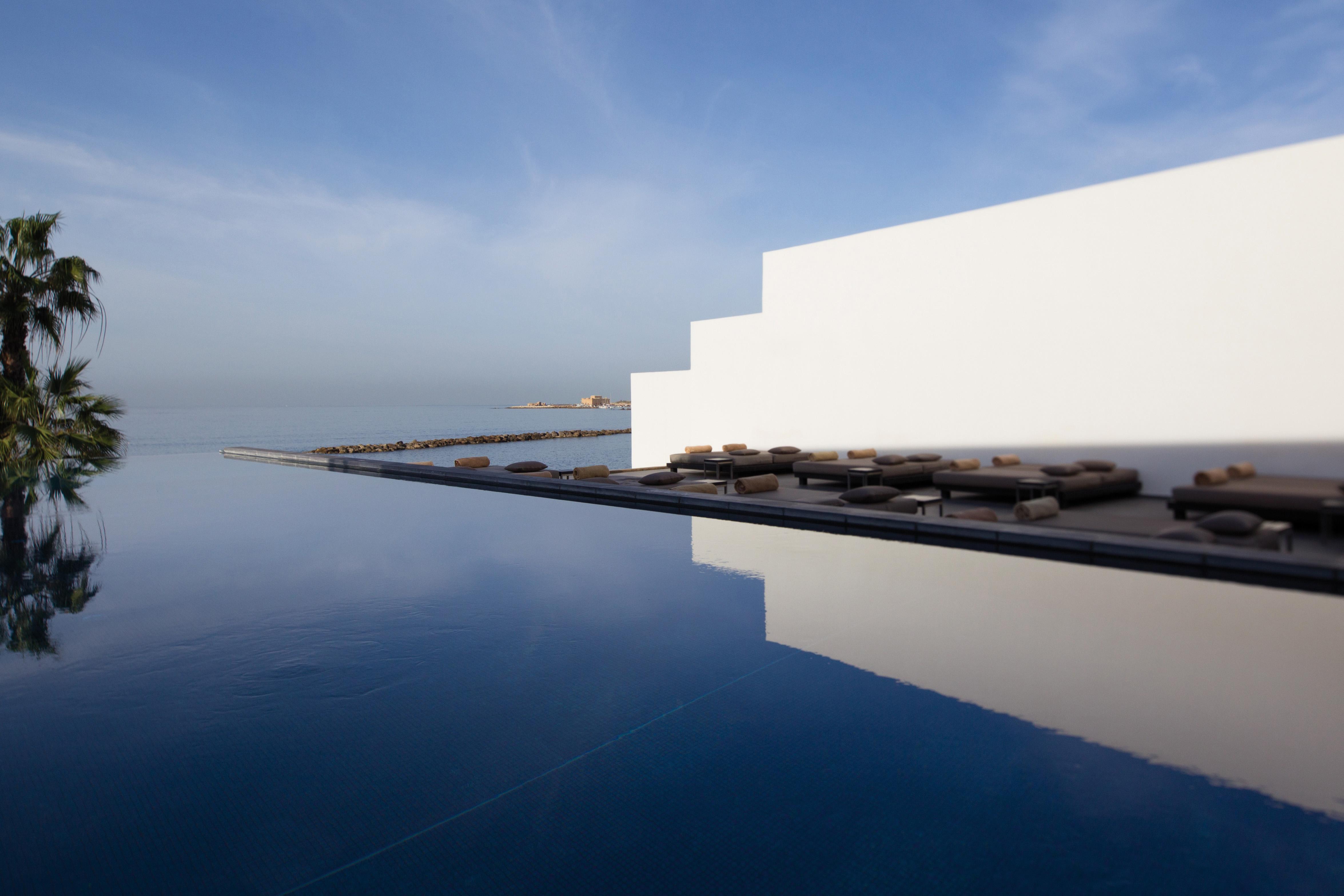 Almyra Hotel Paphos Luaran gambar Casa-Museu Salvador Dalí