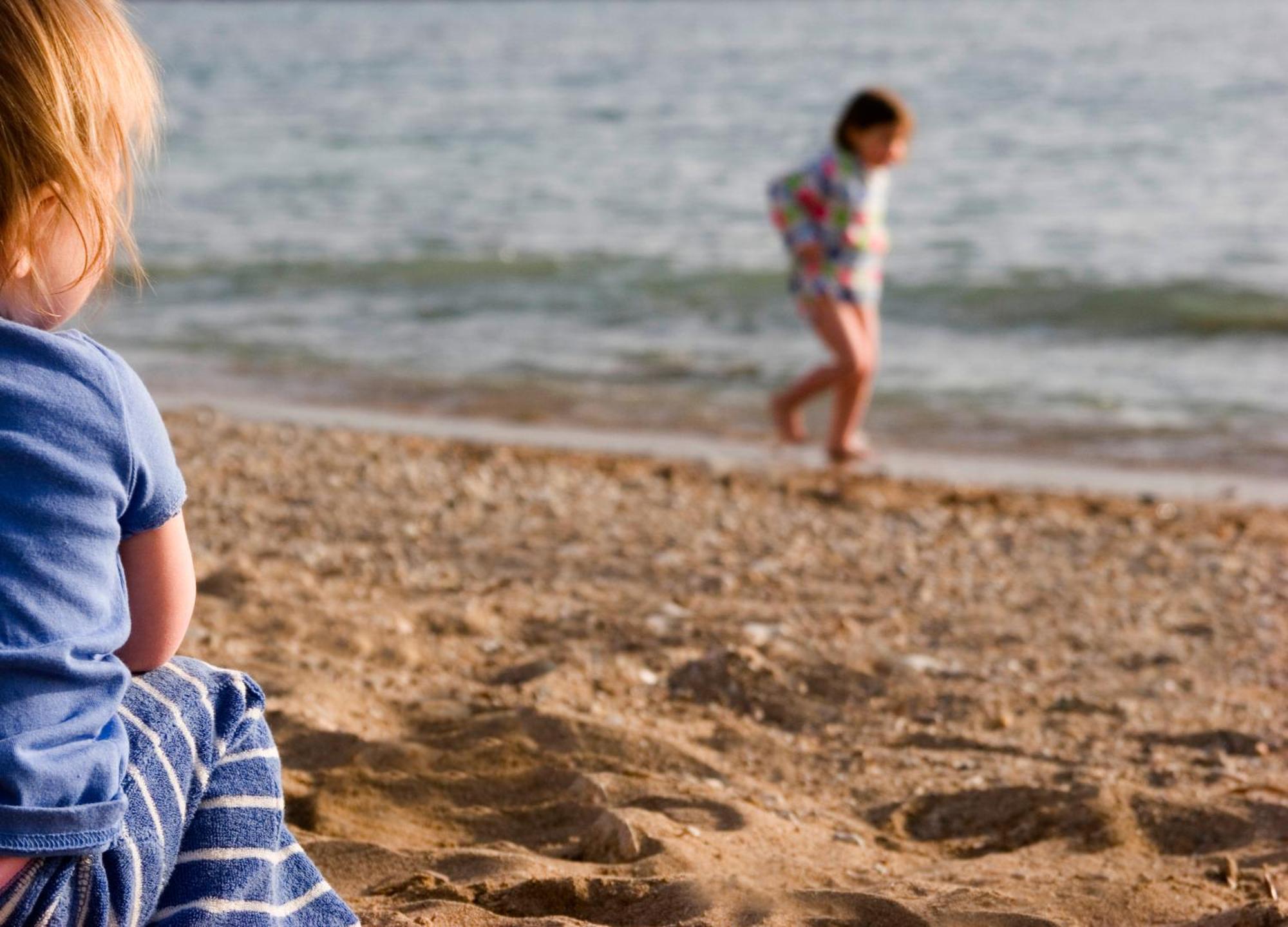 Almyra Hotel Paphos Luaran gambar Children on a beach