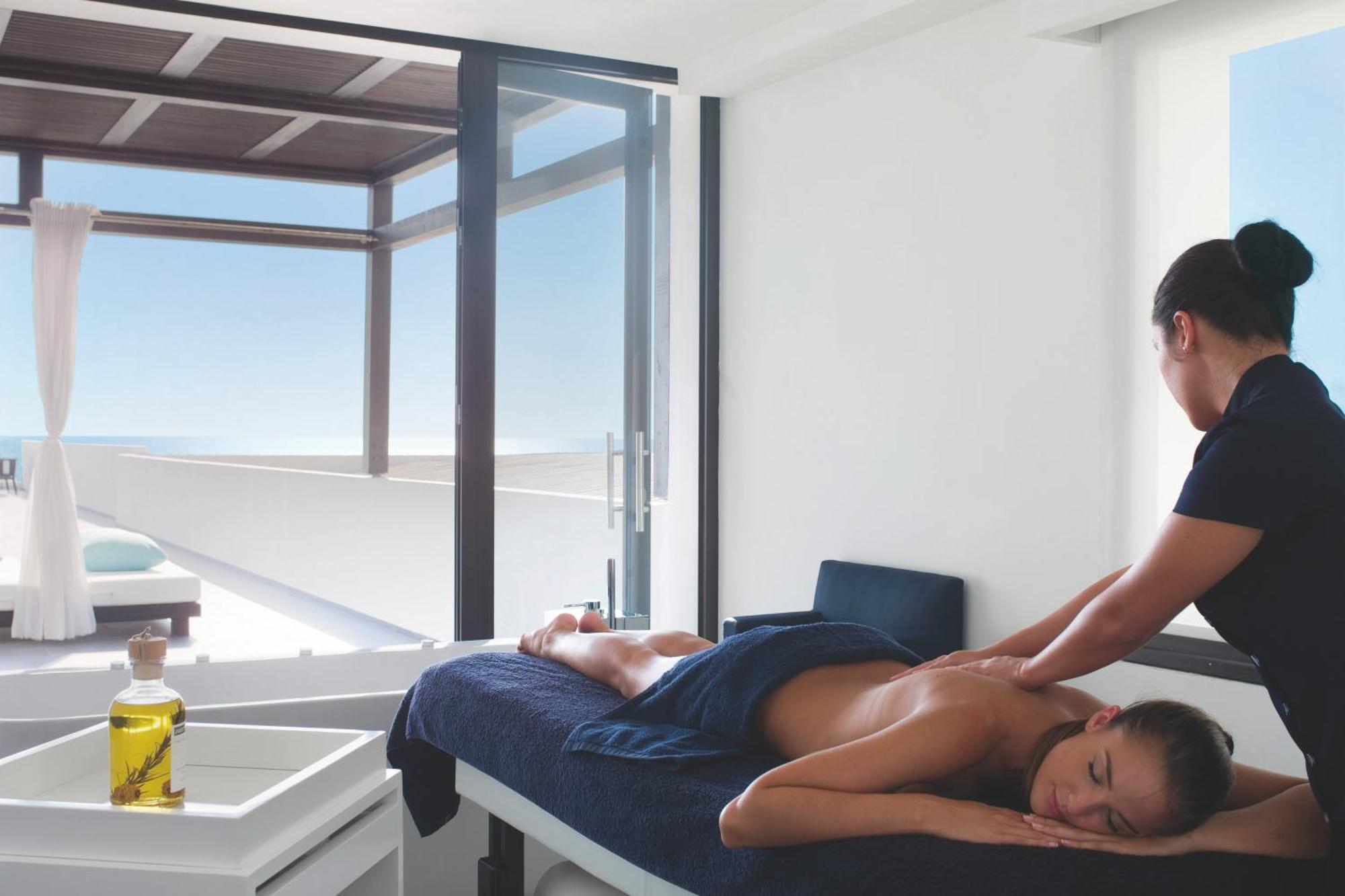 Almyra Hotel Paphos Luaran gambar Massage